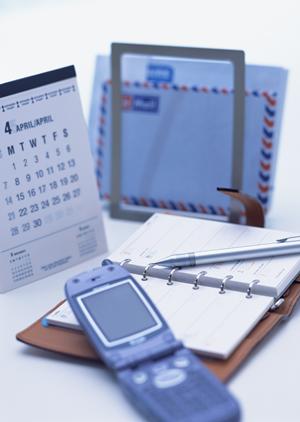 宅配便を送る時に使う紙袋と他の素材